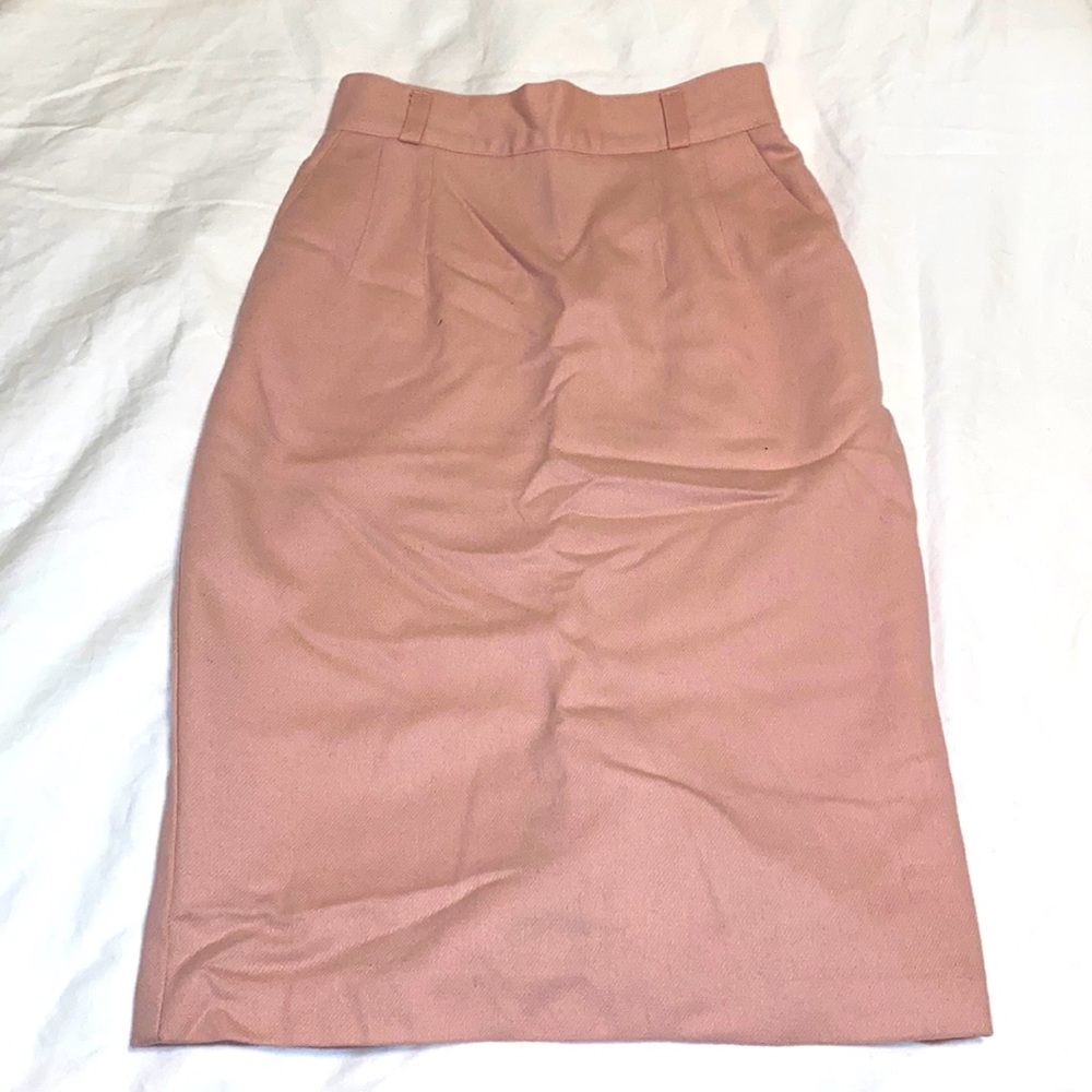 Cute vintage pink wool skirt